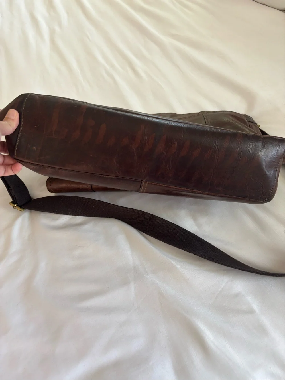 Fossil Dark Brown Leather Messenger Bag with Adjustable Strap